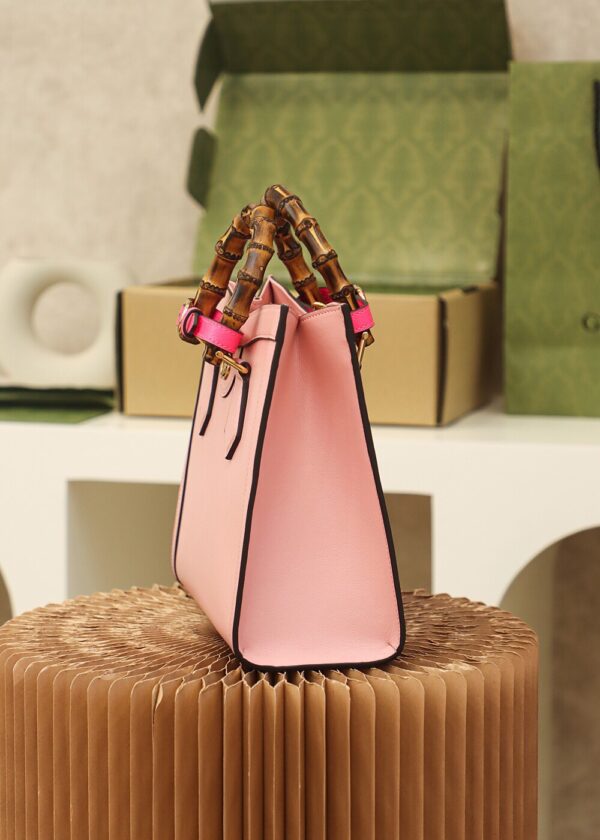 God Factory Gucci Diana Small 660195 Pink Size 27*24*11cm