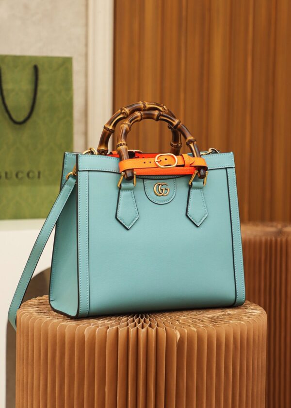 God Factory Gucci Diana Small 660195 Blue Size 27*24*11cm