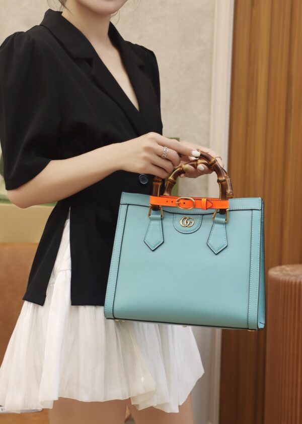 God Factory Gucci Diana Small 660195 Blue Size 27*24*11cm