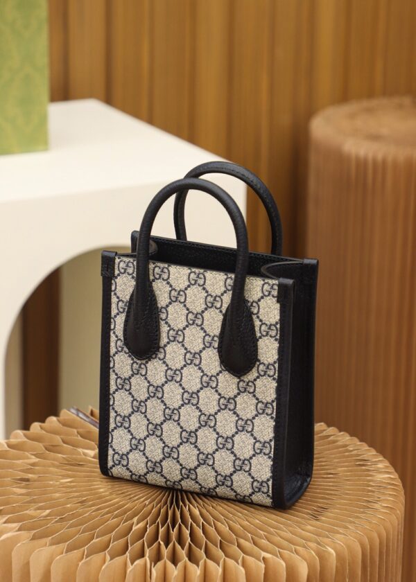 God Factory Gucci New color 𝑻𝒐𝒕𝒆 𝑮𝑮 Small 671623 Size 16*20*7cm