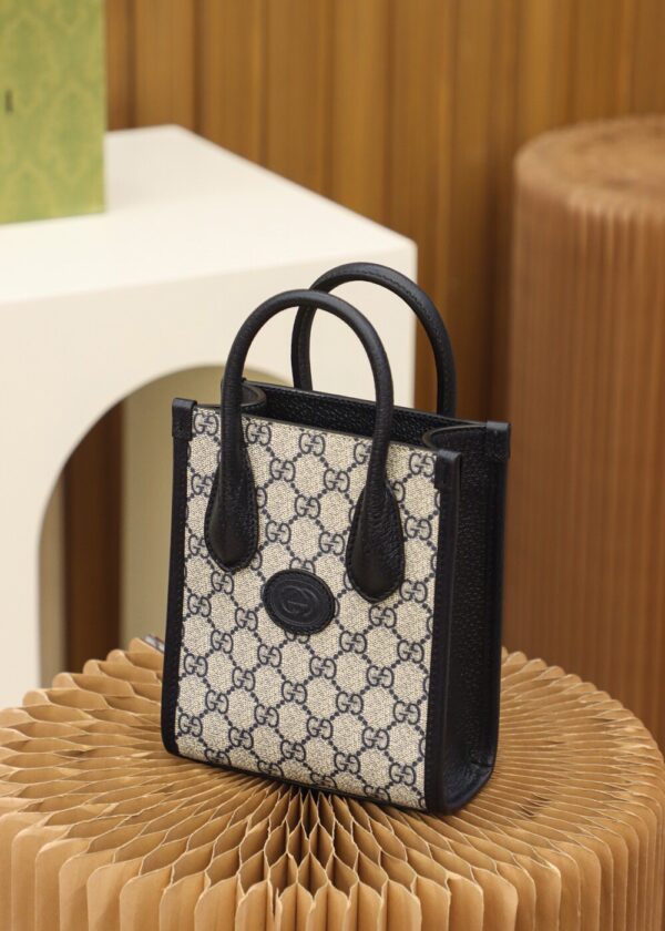 God Factory Gucci New color 𝑻𝒐𝒕𝒆 𝑮𝑮 Small 671623 Size 16*20*7cm