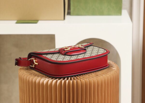 God Factory Gucci 𝐇𝐨𝐫𝐬𝐞𝐛𝐢𝐭 𝟭𝟵𝟱𝟱 Red 602204 Size 25*18*8cm