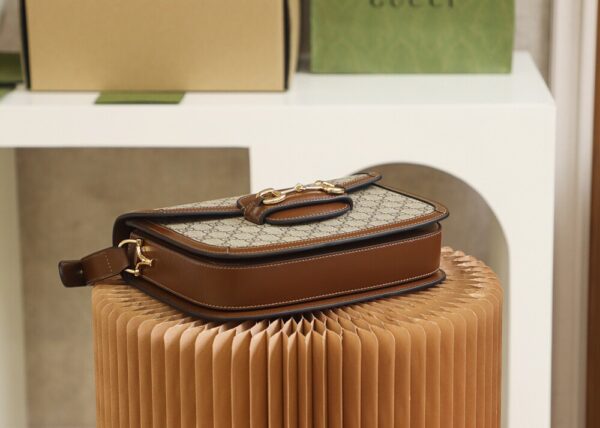 God Factory Gucci 𝐇𝐨𝐫𝐬𝐞𝐛𝐢𝐭 𝟭𝟵𝟱𝟱 Brown 602204 Size 25*18*8cm