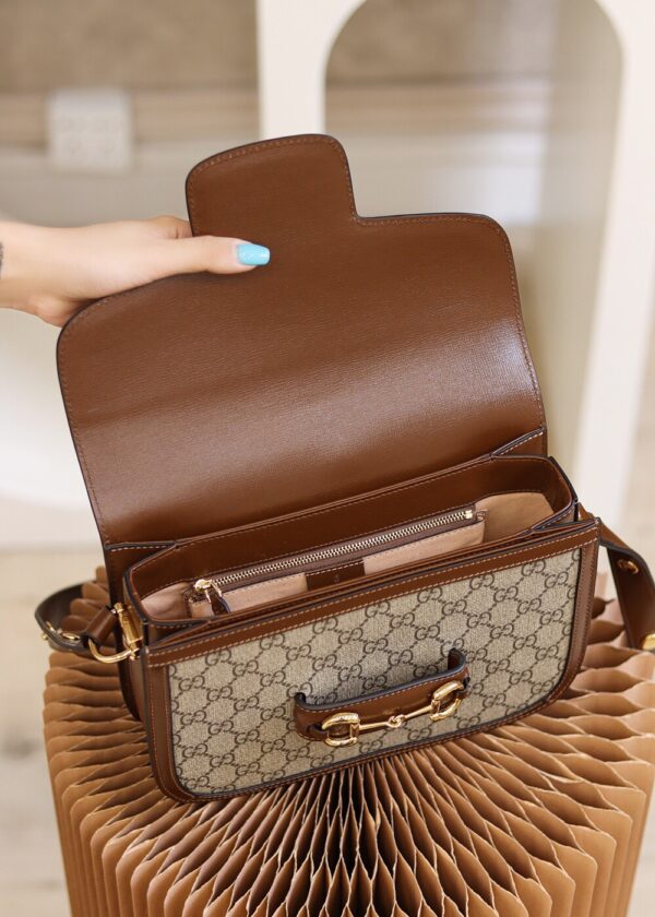 God Factory Gucci 𝐇𝐨𝐫𝐬𝐞𝐛𝐢𝐭 𝟭𝟵𝟱𝟱 Brown 602204 Size 25*18*8cm