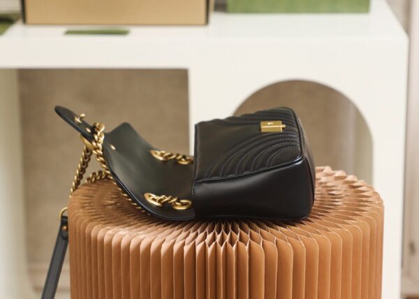 God Factory Gucci 𝙂 𝙂 𝙈𝙖𝙧𝙢𝙤𝙣𝙩 Black 443497 Size 26*15*7cm