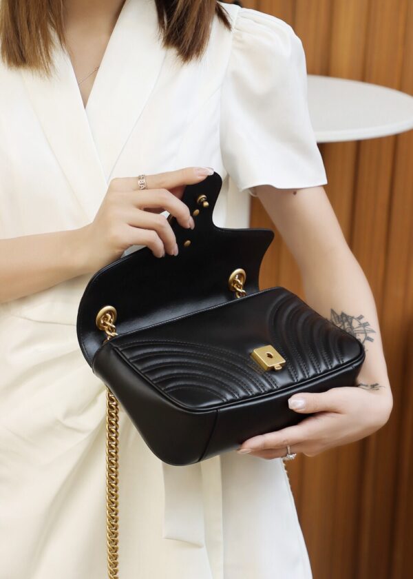 God Factory Gucci 𝙂 𝙂 𝙈𝙖𝙧𝙢𝙤𝙣𝙩 Black 443497 Size 26*15*7cm