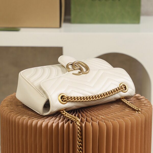 God Factory Gucci 𝙂 𝙂 𝙈𝙖𝙧𝙢𝙤𝙣𝙩 White 443497 Size 26*15*7cm
