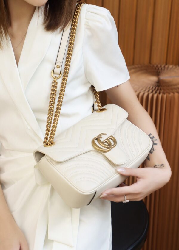 God Factory Gucci 𝙂 𝙂 𝙈𝙖𝙧𝙢𝙤𝙣𝙩 White 443497 Size 26*15*7cm