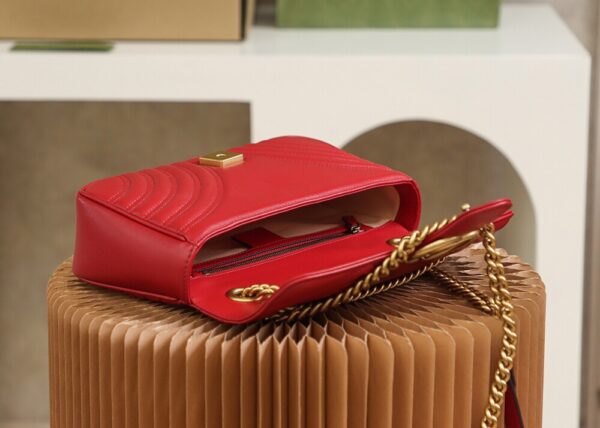 God Factory Gucci 𝙂 𝙂 𝙈𝙖𝙧𝙢𝙤𝙣𝙩 Red 443497 Size 26*15*7cm