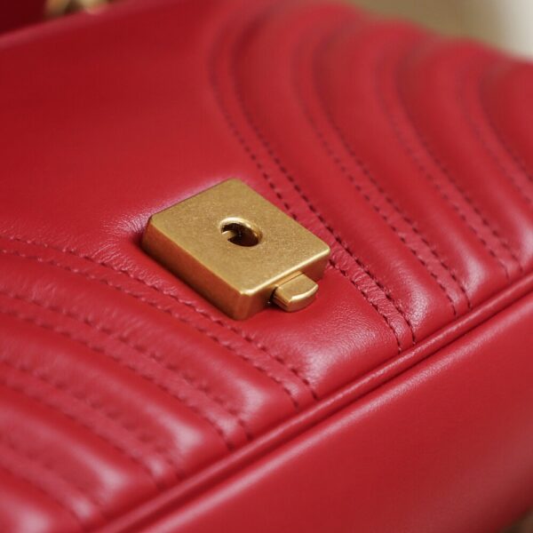 God Factory Gucci 𝙂 𝙂 𝙈𝙖𝙧𝙢𝙤𝙣𝙩 Red 443497 Size 26*15*7cm