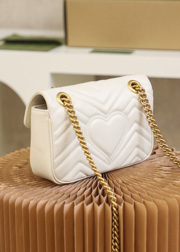 God Factory Gucci 𝙂 𝙂 𝙈𝙖𝙧𝙢𝙤𝙣𝙩 White 446744 Size 22*13*6cm