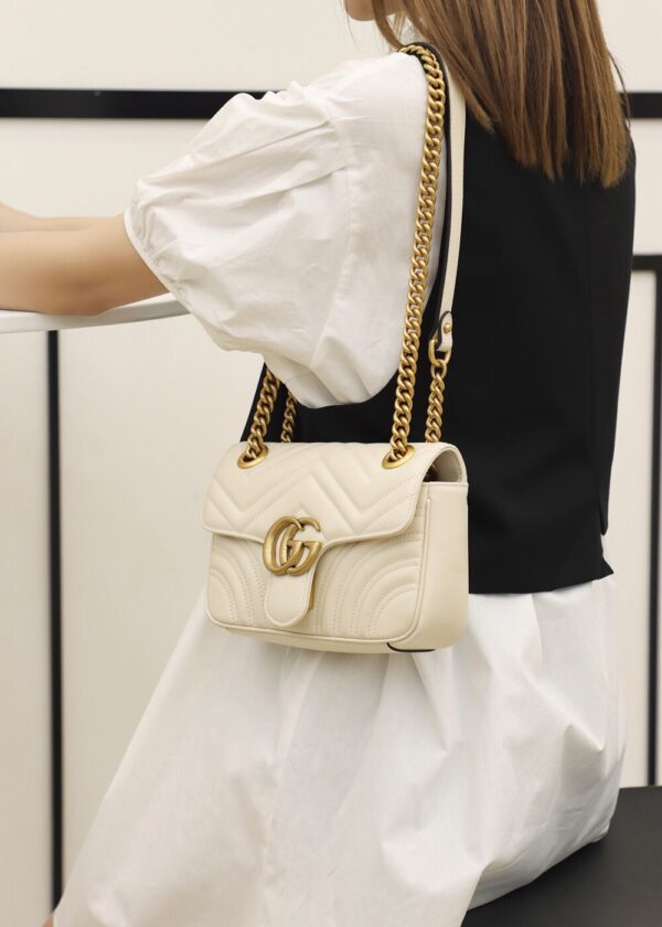 God Factory Gucci 𝙂 𝙂 𝙈𝙖𝙧𝙢𝙤𝙣𝙩 White 446744 Size 22*13*6cm