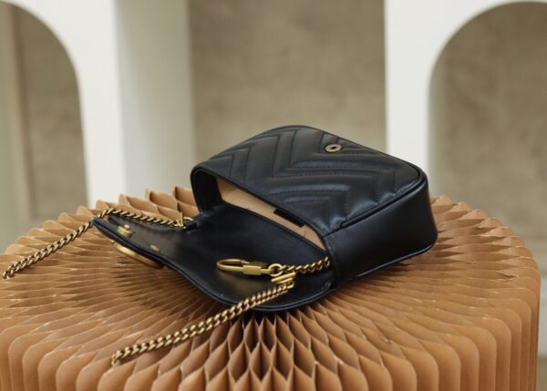 God Factory Gucci 𝙂 𝙂 𝙈𝙖𝙧𝙢𝙤𝙣𝙩 Mini Black 476433 Size 16.5*10.2*5.1cm
