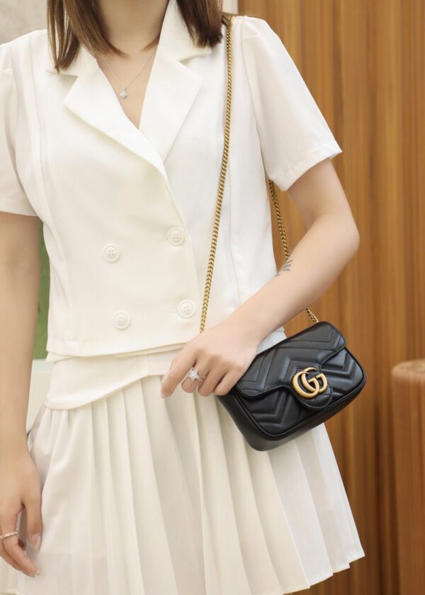God Factory Gucci 𝙂 𝙂 𝙈𝙖𝙧𝙢𝙤𝙣𝙩 Mini Black 476433 Size 16.5*10.2*5.1cm