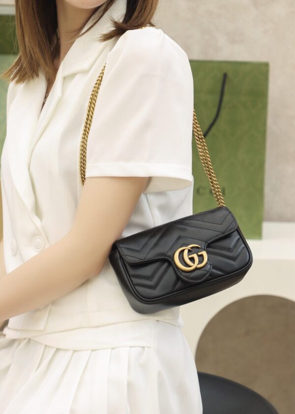 God Factory Gucci 𝙂 𝙂 𝙈𝙖𝙧𝙢𝙤𝙣𝙩 Mini Black 476433 Size 16.5*10.2*5.1cm