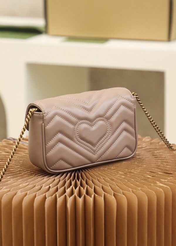 God Factory Gucci 𝙂 𝙂 𝙈𝙖𝙧𝙢𝙤𝙣𝙩 Mini Apricot 476433 Size 16.5*10.2*5.1cm