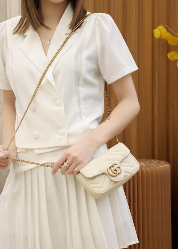 God Factory Gucci 𝙂 𝙂 𝙈𝙖𝙧𝙢𝙤𝙣𝙩 Mini White 476433 Size 16.5*10.2*5.1cm