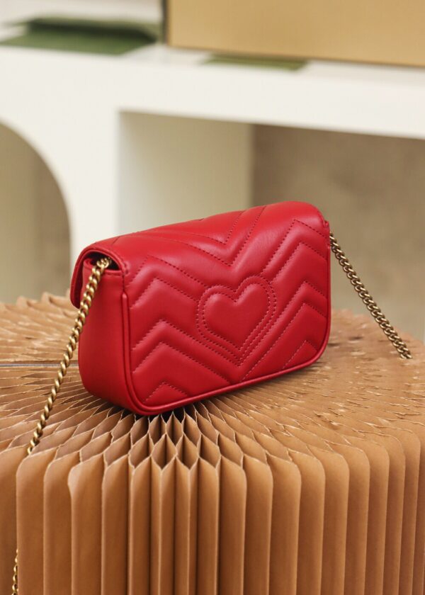 God Factory Gucci 𝙂 𝙂 𝙈𝙖𝙧𝙢𝙤𝙣𝙩 Mini Red 476433 Size 16.5*10.2*5.1cm