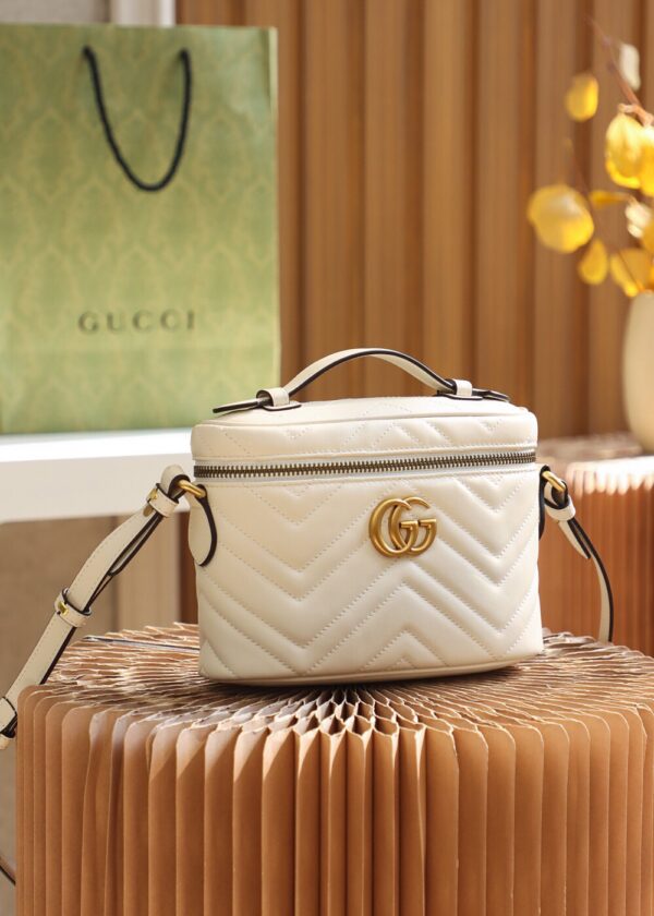 God Factory Gucci 𝐆𝐆 𝐌𝐚𝐫𝐦𝐨𝐧𝐭 672253 White Size 19*13*7𝙘𝙢