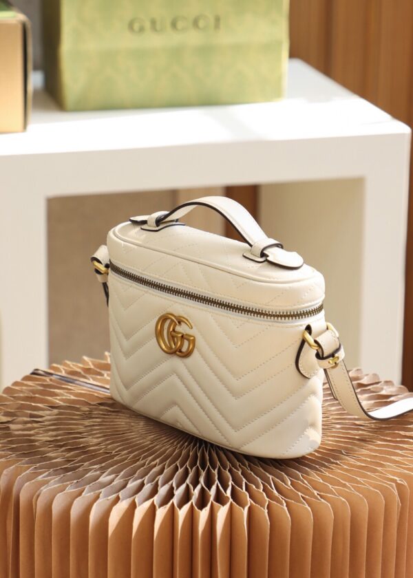 God Factory Gucci 𝐆𝐆 𝐌𝐚𝐫𝐦𝐨𝐧𝐭 672253 White Size 19*13*7𝙘𝙢