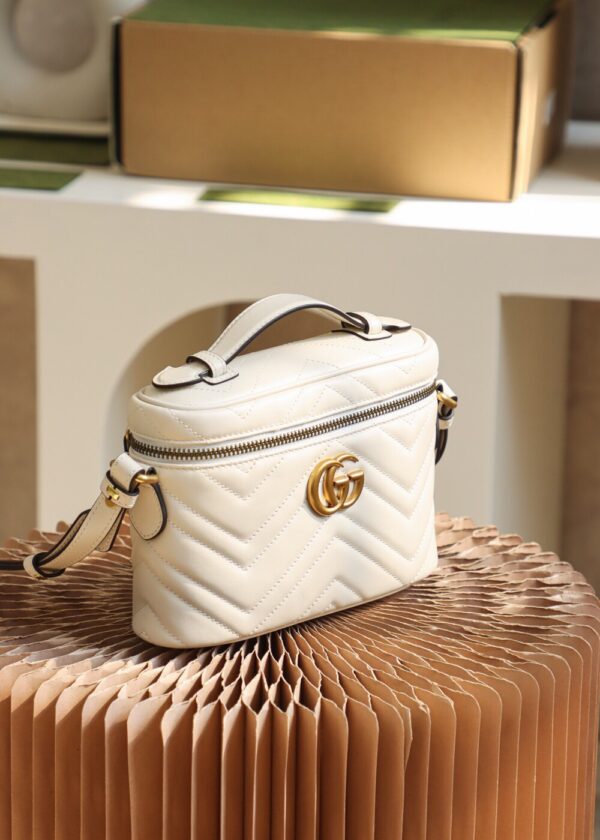 God Factory Gucci 𝐆𝐆 𝐌𝐚𝐫𝐦𝐨𝐧𝐭 672253 White Size 19*13*7𝙘𝙢