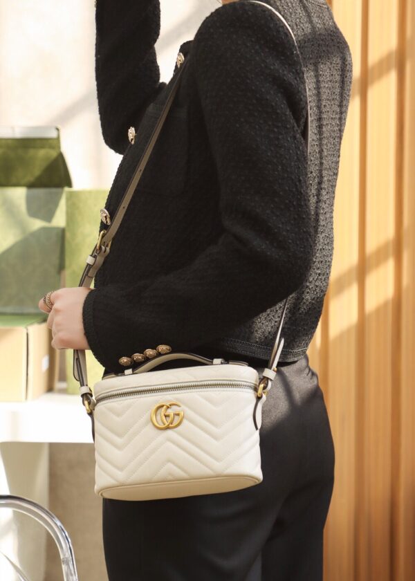 God Factory Gucci 𝐆𝐆 𝐌𝐚𝐫𝐦𝐨𝐧𝐭 672253 White Size 19*13*7𝙘𝙢