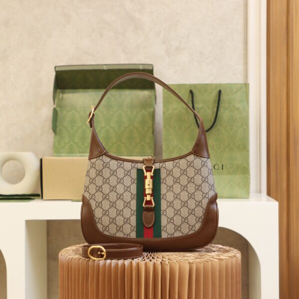 God Factory Gucci 𝐉𝐚𝐜𝐤𝐢𝐞 𝟭𝟵𝟲𝟭 636706 Size 28*19*4.5𝐜𝐦