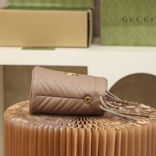 God Factory Gucci 𝐆𝐆 𝐌𝐚𝐫𝐦𝐨𝐧𝐭 Milk Tea Color 575163 Size 19𝐜𝐦*17𝐜𝐦