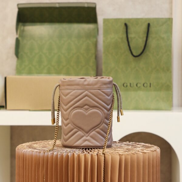 God Factory Gucci 𝐆𝐆 𝐌𝐚𝐫𝐦𝐨𝐧𝐭 Milk Tea Color 575163 Size 19𝐜𝐦*17𝐜𝐦