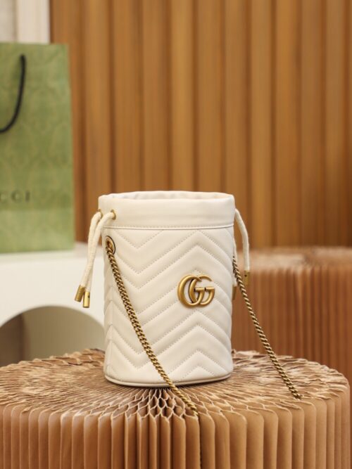 God Factory Gucci 𝐆𝐆 𝐌𝐚𝐫𝐦𝐨𝐧𝐭 White 575163 Size 19𝐜𝐦*17𝐜𝐦