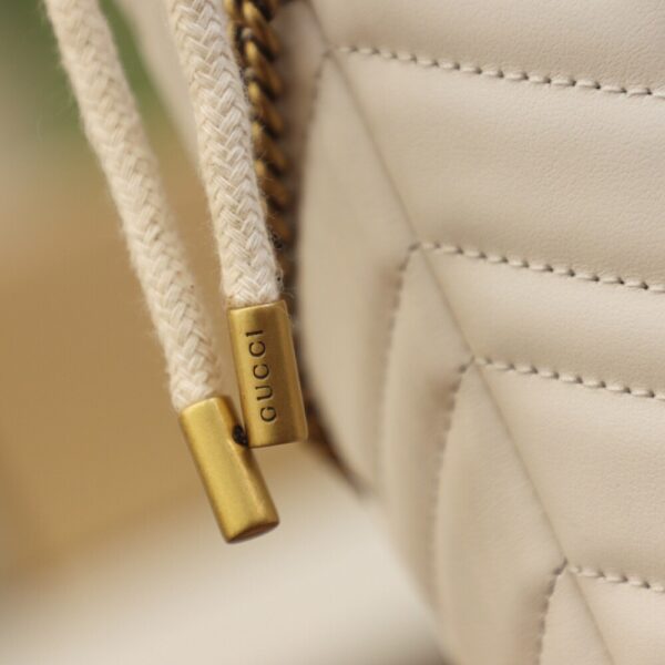 God Factory Gucci 𝐆𝐆 𝐌𝐚𝐫𝐦𝐨𝐧𝐭 White 575163 Size 19𝐜𝐦*17𝐜𝐦