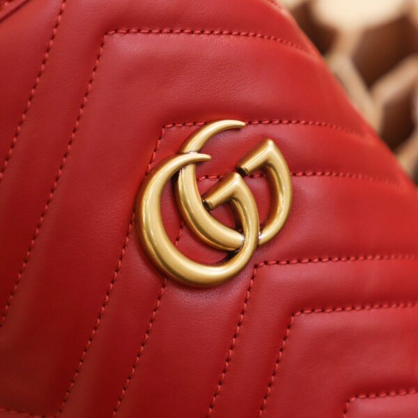 God Factory Gucci 𝐆𝐆 𝐌𝐚𝐫𝐦𝐨𝐧𝐭 Red 575163 Size 19𝐜𝐦*17𝐜𝐦