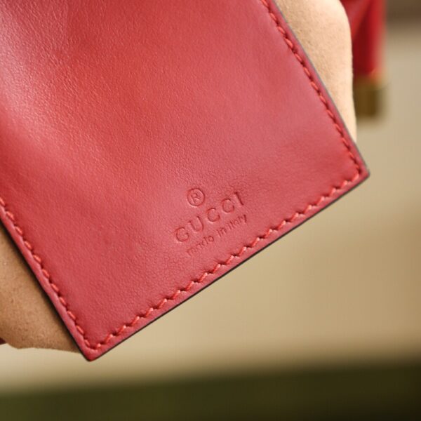God Factory Gucci 𝐆𝐆 𝐌𝐚𝐫𝐦𝐨𝐧𝐭 Red 575163 Size 19𝐜𝐦*17𝐜𝐦