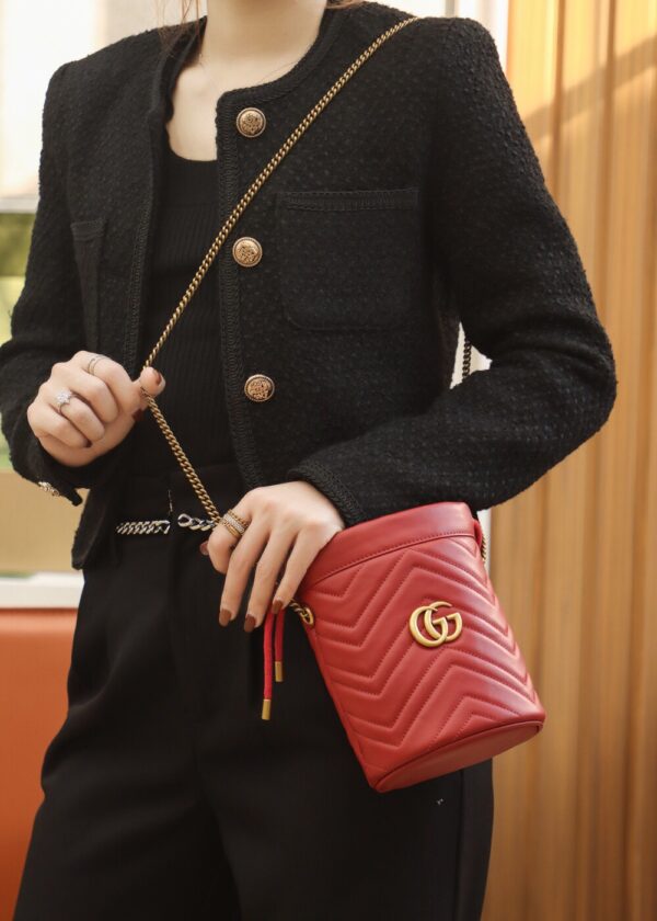 God Factory Gucci 𝐆𝐆 𝐌𝐚𝐫𝐦𝐨𝐧𝐭 Red 575163 Size 19𝐜𝐦*17𝐜𝐦