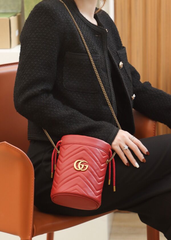 God Factory Gucci 𝐆𝐆 𝐌𝐚𝐫𝐦𝐨𝐧𝐭 Red 575163 Size 19𝐜𝐦*17𝐜𝐦