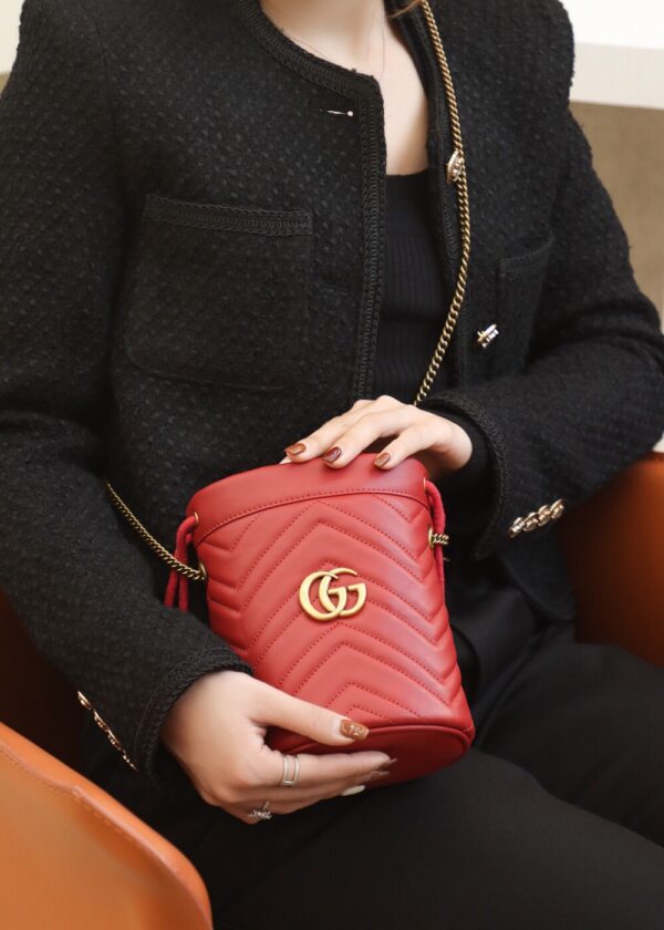God Factory Gucci 𝐆𝐆 𝐌𝐚𝐫𝐦𝐨𝐧𝐭 Red 575163 Size 19𝐜𝐦*17𝐜𝐦