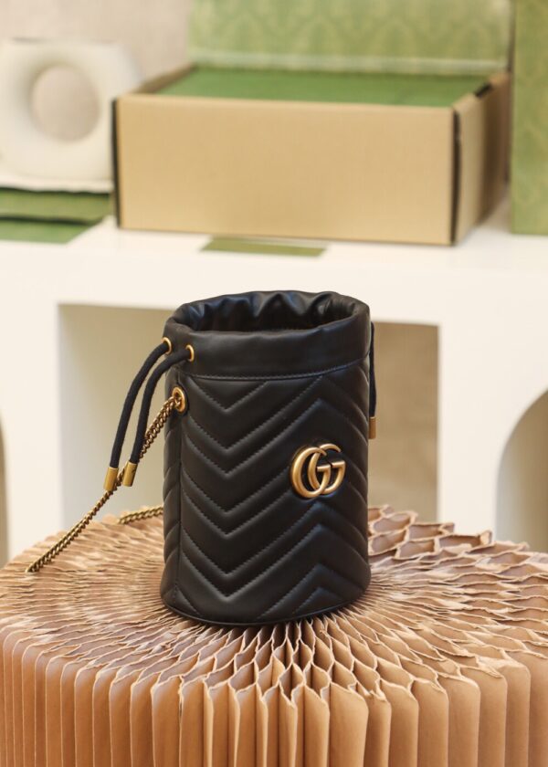 God Factory Gucci 𝐆𝐆 𝐌𝐚𝐫𝐦𝐨𝐧𝐭 Black 575163 Size 19𝐜𝐦*17𝐜𝐦