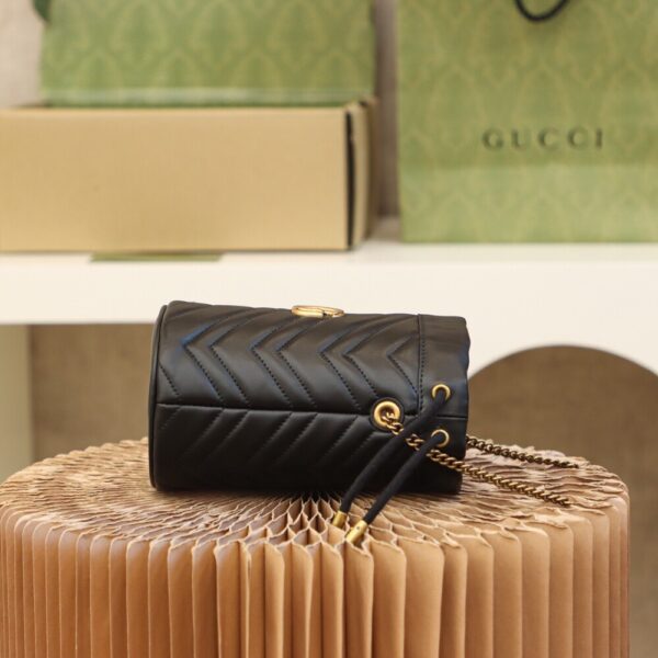 God Factory Gucci 𝐆𝐆 𝐌𝐚𝐫𝐦𝐨𝐧𝐭 Black 575163 Size 19𝐜𝐦*17𝐜𝐦