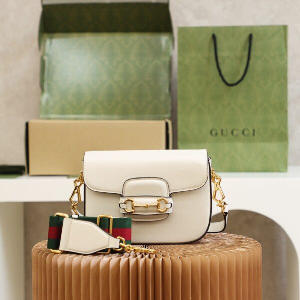 God Factory Gucci 𝐇𝐨𝐫𝐬𝐞𝐛𝐢𝐭 𝟭𝟵𝟱𝟱 𝐌𝐢𝐧𝐢 White 658574 Size 20.6*14.4*5.1cm