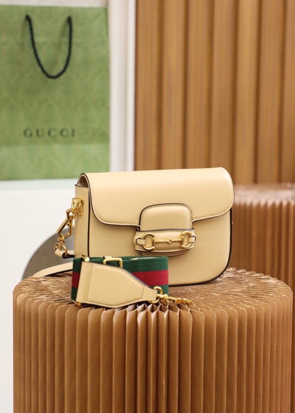 God Factory Gucci 𝐇𝐨𝐫𝐬𝐞𝐛𝐢𝐭 𝟭𝟵𝟱𝟱 𝐌𝐢𝐧𝐢 Rice 658574 Size 20.6*14.4*5.1cm