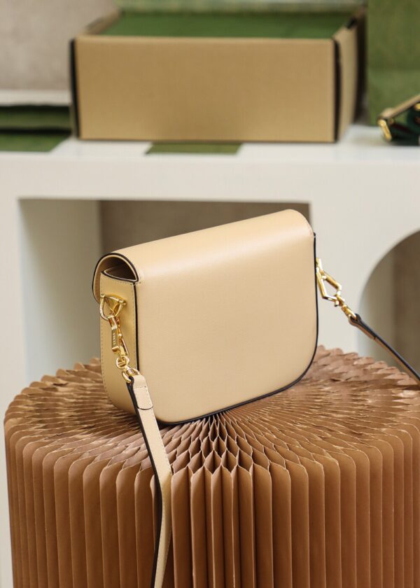 God Factory Gucci 𝐇𝐨𝐫𝐬𝐞𝐛𝐢𝐭 𝟭𝟵𝟱𝟱 𝐌𝐢𝐧𝐢 Rice 658574 Size 20.6*14.4*5.1cm
