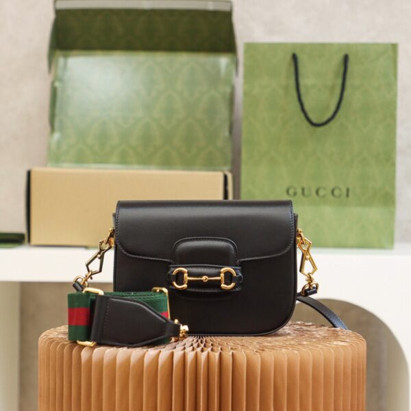 God Factory Gucci 𝐇𝐨𝐫𝐬𝐞𝐛𝐢𝐭 𝟭𝟵𝟱𝟱 𝐌𝐢𝐧𝐢 Black 658574 Size 20.6*14.4*5.1cm