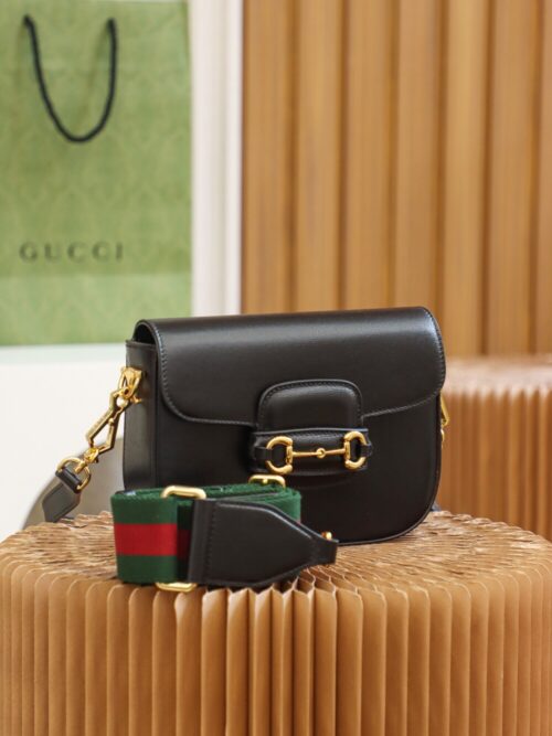 God Factory Gucci 𝐇𝐨𝐫𝐬𝐞𝐛𝐢𝐭 𝟭𝟵𝟱𝟱 𝐌𝐢𝐧𝐢 Black 658574 Size 20.6*14.4*5.1cm