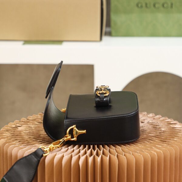 God Factory Gucci 𝐇𝐨𝐫𝐬𝐞𝐛𝐢𝐭 𝟭𝟵𝟱𝟱 𝐌𝐢𝐧𝐢 Black 658574 Size 20.6*14.4*5.1cm