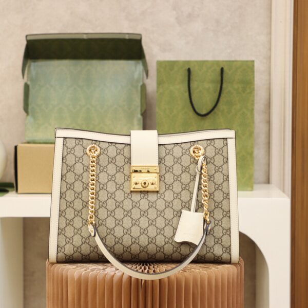 God Factory Gucci 𝐏𝐚𝐝𝐥𝐨𝐜𝐤 White / Medium 479197 Size 35*23.5*14𝐜𝐦