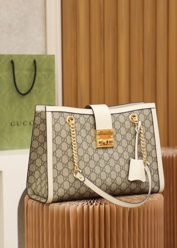 God Factory Gucci 𝐏𝐚𝐝𝐥𝐨𝐜𝐤 White / Medium 479197 Size 35*23.5*14𝐜𝐦