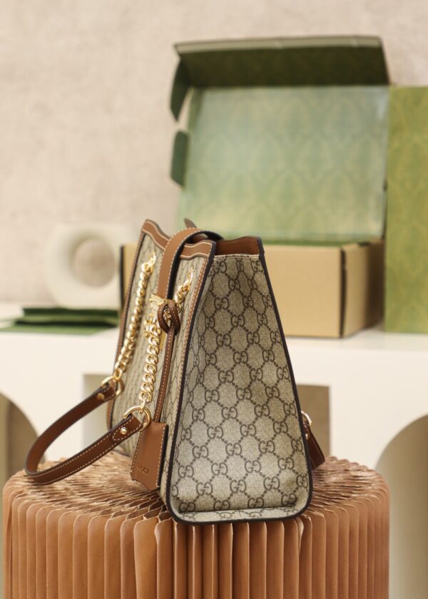 God Factory Gucci 𝐏𝐚𝐝𝐥𝐨𝐜𝐤 Brown / Medium 479197 Size 35*23.5*14𝐜𝐦