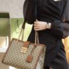 God Factory Gucci 𝐏𝐚𝐝𝐥𝐨𝐜𝐤 Brown / Medium 479197 Size 35*23.5*14𝐜𝐦