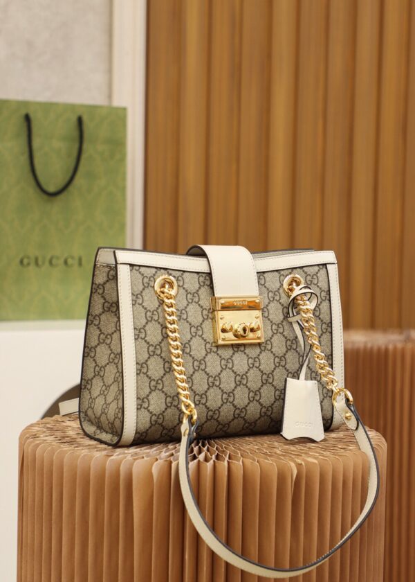 God Factory Gucci 𝐏𝐚𝐝𝐥𝐨𝐜𝐤 Brown / Small 498156 Size 26*18*10𝐜𝐦