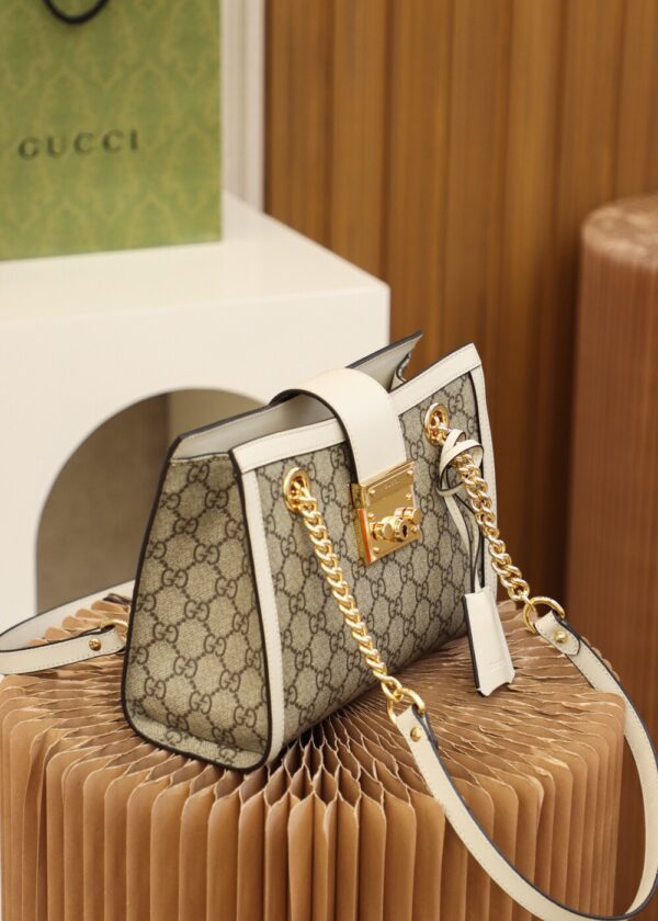 God Factory Gucci 𝐏𝐚𝐝𝐥𝐨𝐜𝐤 Brown / Small 498156 Size 26*18*10𝐜𝐦